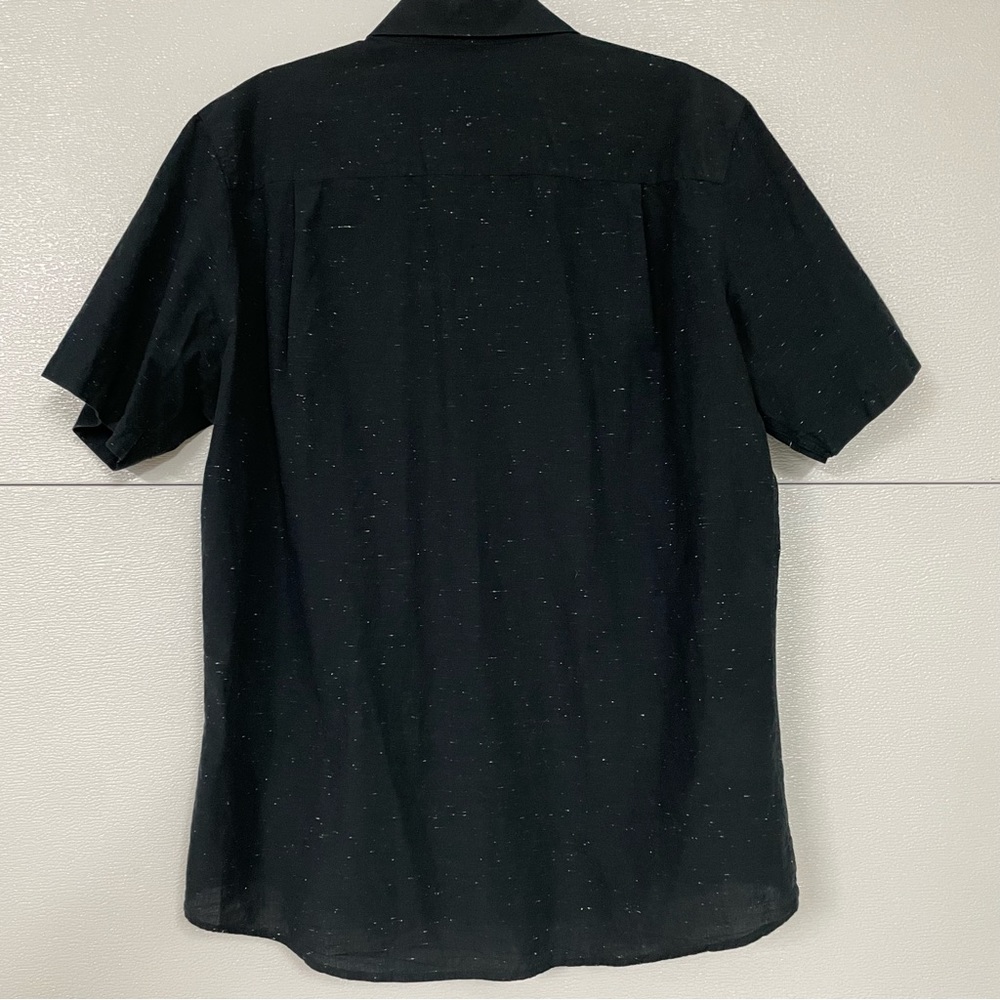 Travis Matthew Button-down Shirt Size XL - Picture 2 of 7